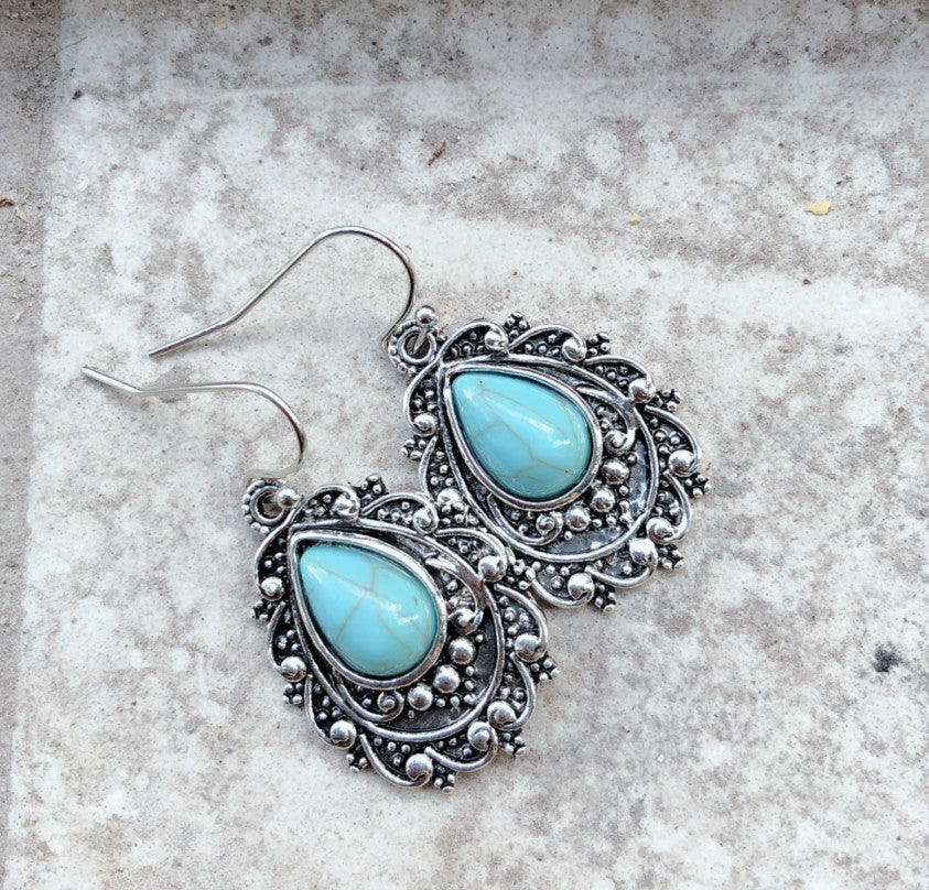 Vintage Handmade Silver Earring