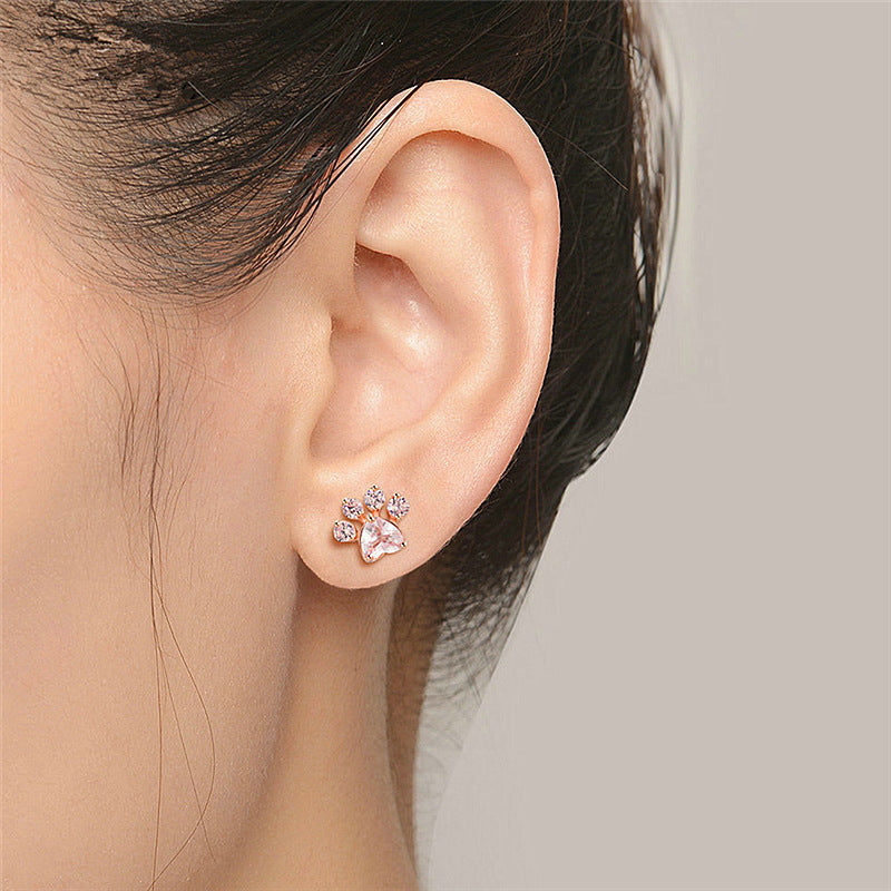 Romantic Gold Earring for Special Moments