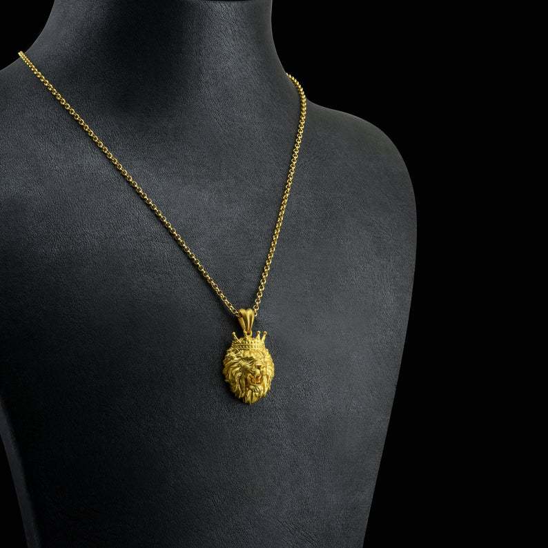 Classic Gold Necklace with Timeless Appeal