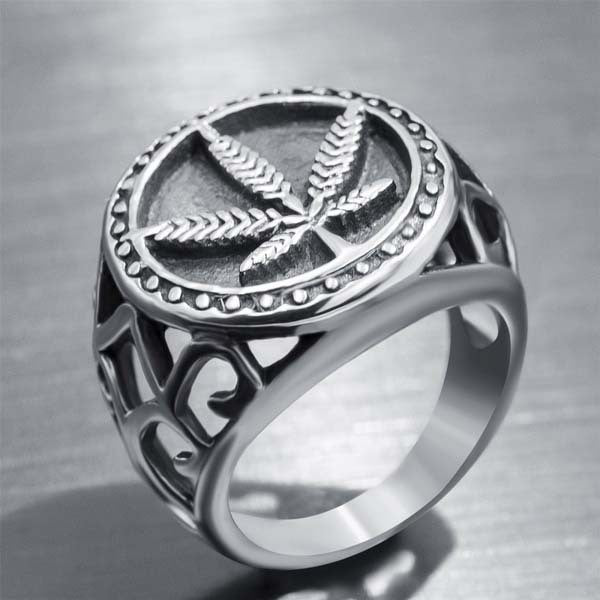 Charming Silver Ring for Any Occasion