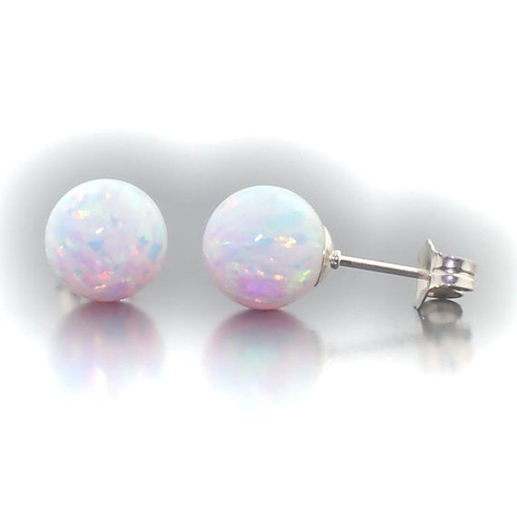 Romantic Pearl Earring for Special Moments
