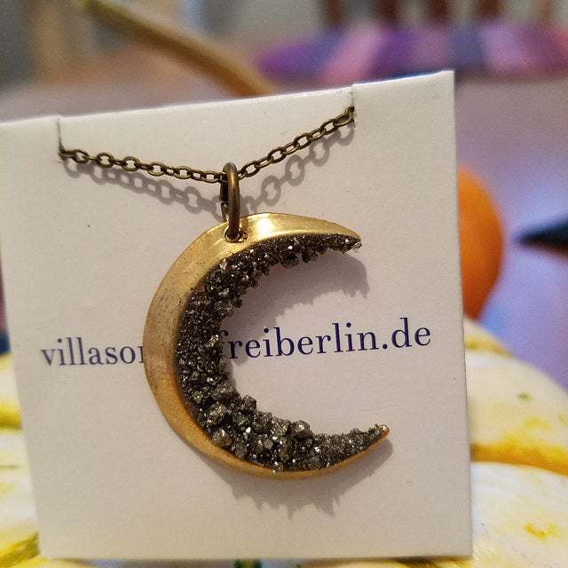 Charming Necklace for Any Occasion