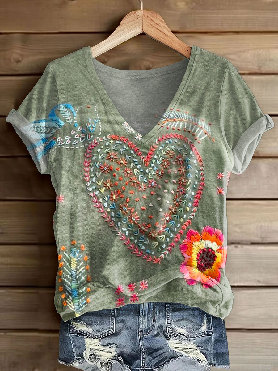 Women's Vintage Bohemian Floral Love Art Print V-neck Casual T-Shirt