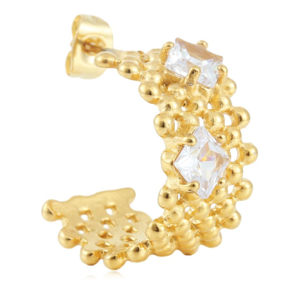 Romantic Gold Earring for Special Moments