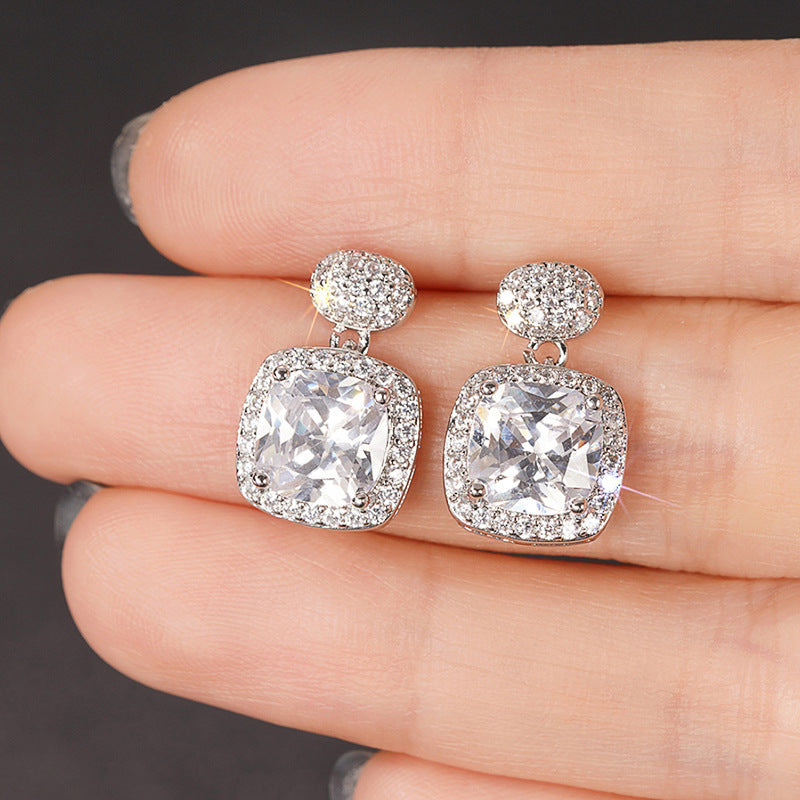 Classic Earring with Timeless Appeal