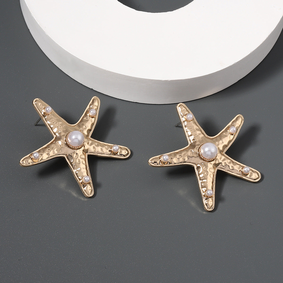 Charming Pearl Earring for Any Occasion