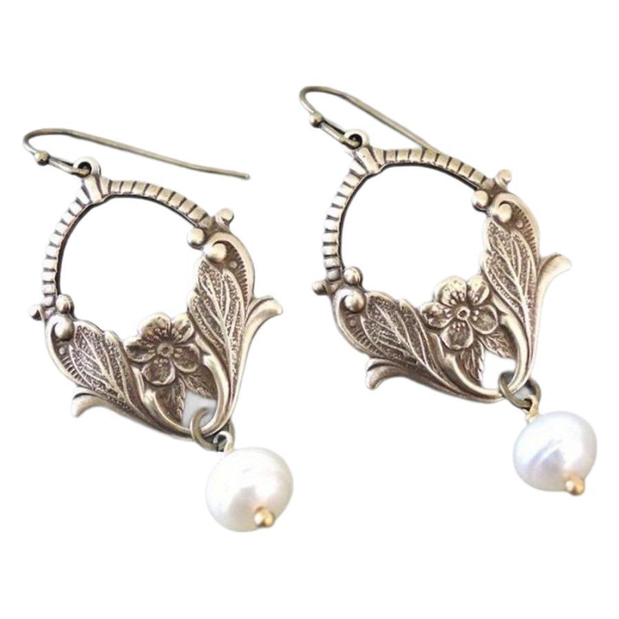 Stunning Pearl Earring for Daily Wear