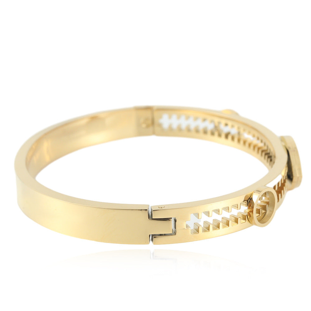Beautiful Bracelet with Unique Style