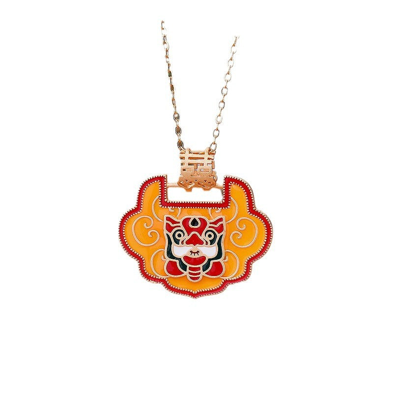 Beautiful Gold Necklace with Unique Style