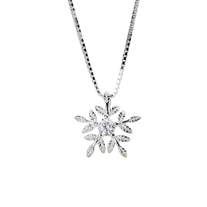 Classic Silver Necklace with Timeless Appeal