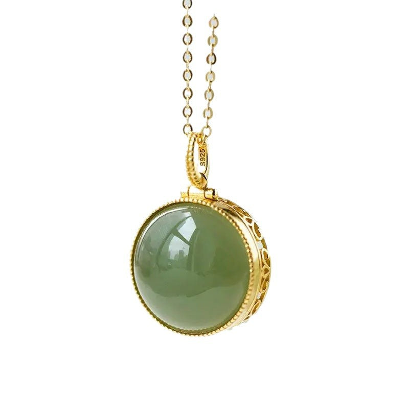 Beautiful Gold Necklace with Unique Style