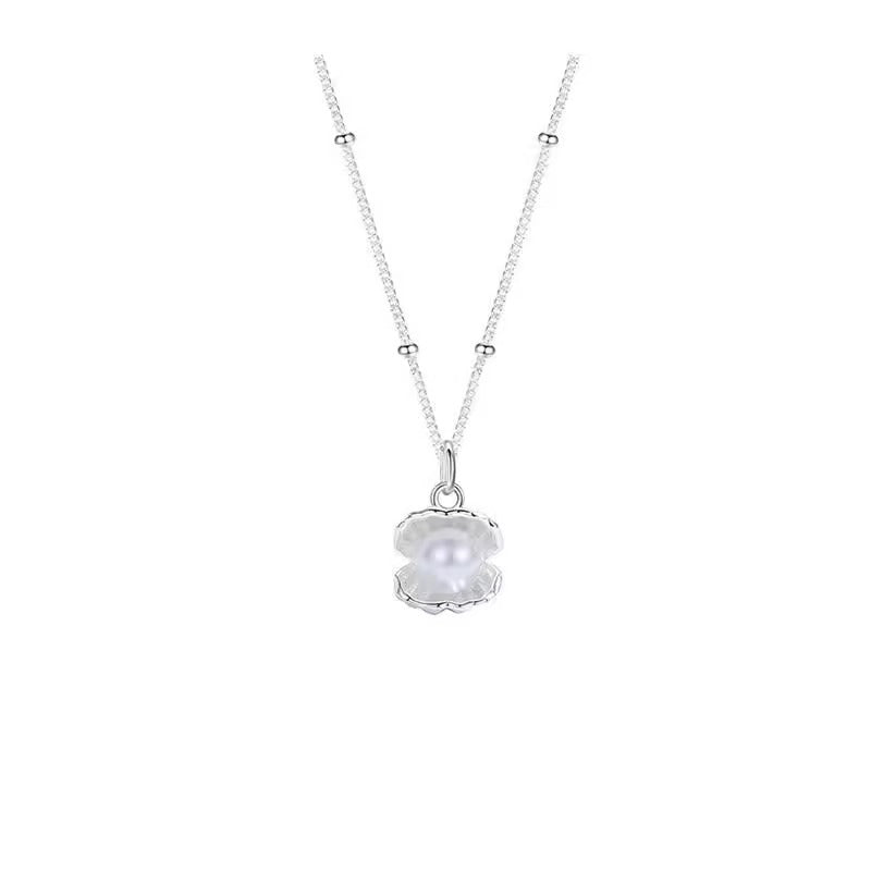 Vintage Handmade Pearl Necklace