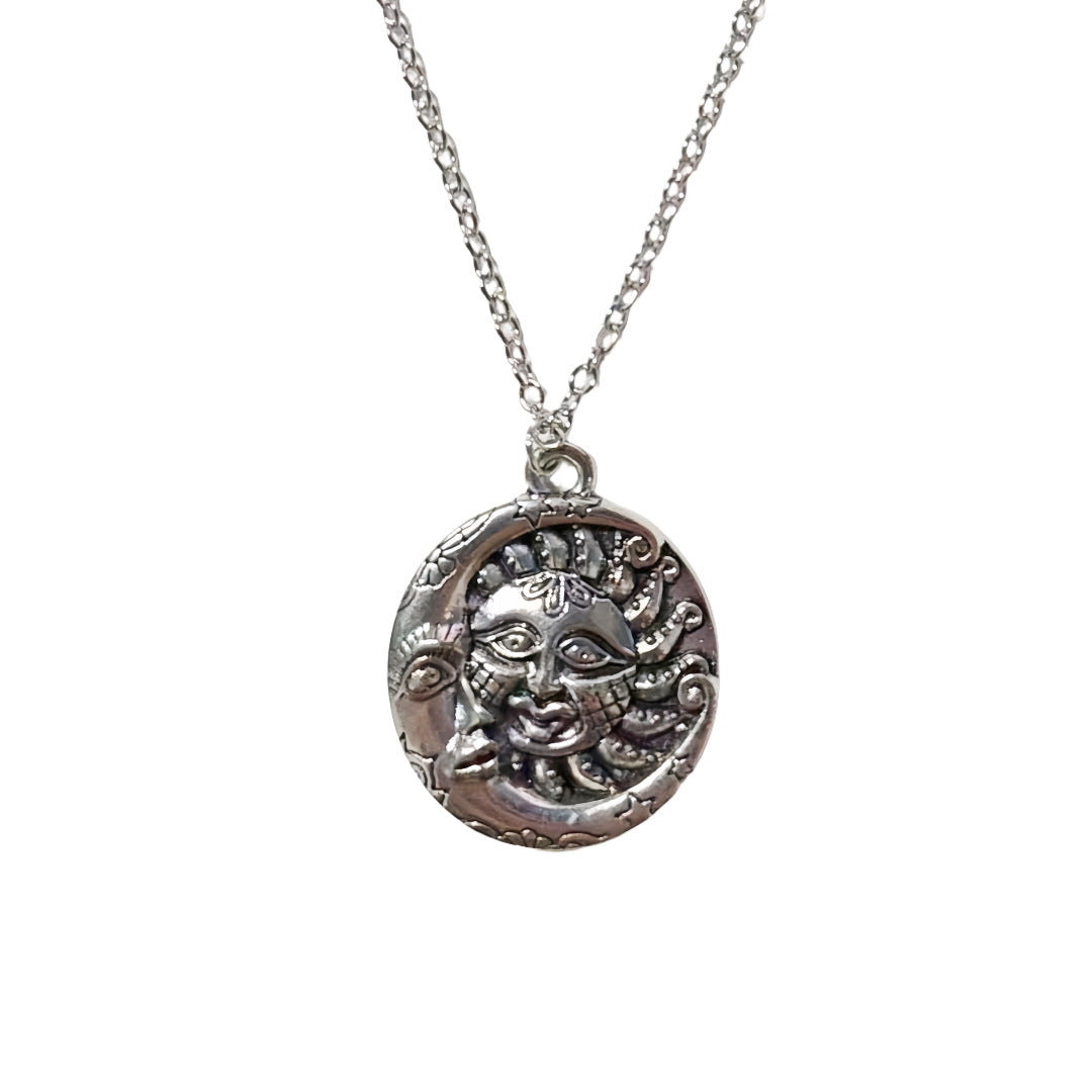 Stunning Necklace for Daily Wear