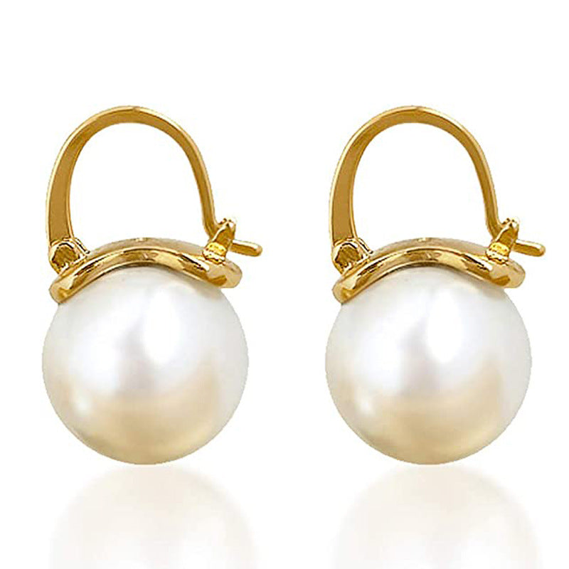 Romantic Pearl Earring for Special Moments