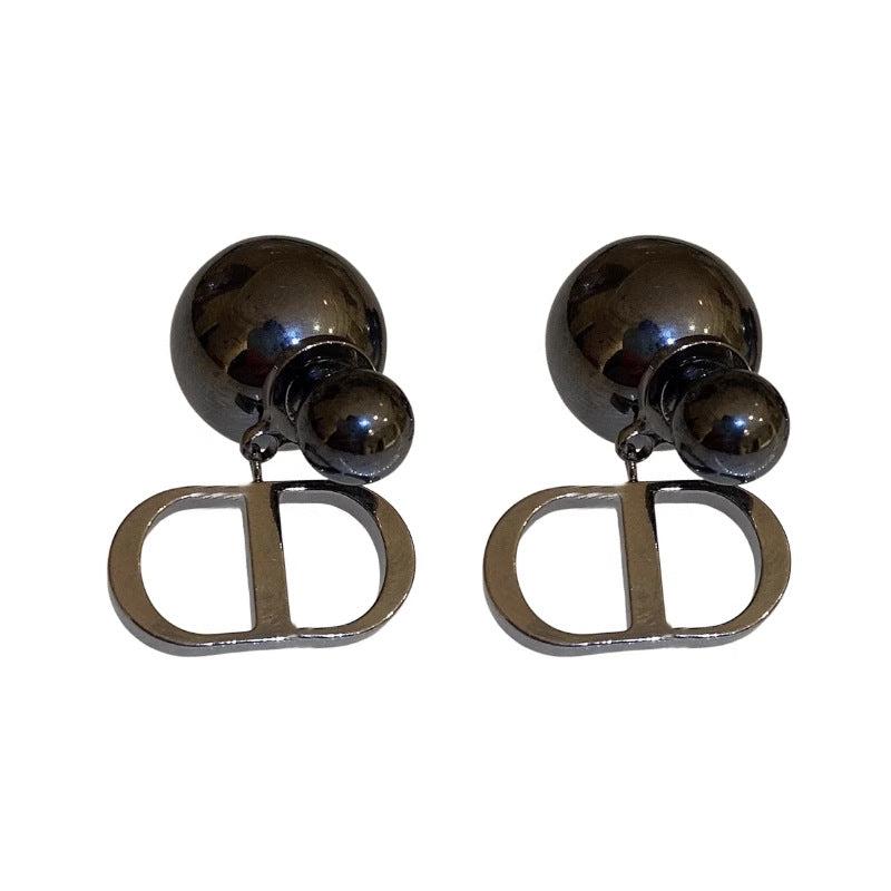 Charming Pearl Earring for Any Occasion