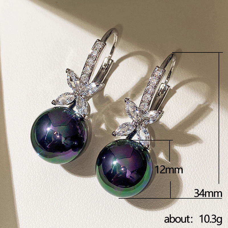 Beautiful Pearl Set with Unique Style
