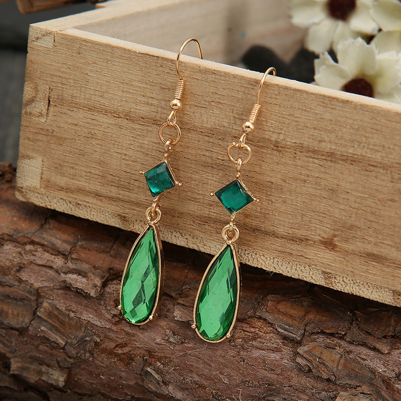 Classic Earring with Timeless Appeal