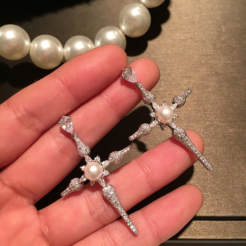 Stunning Pearl Earring for Daily Wear