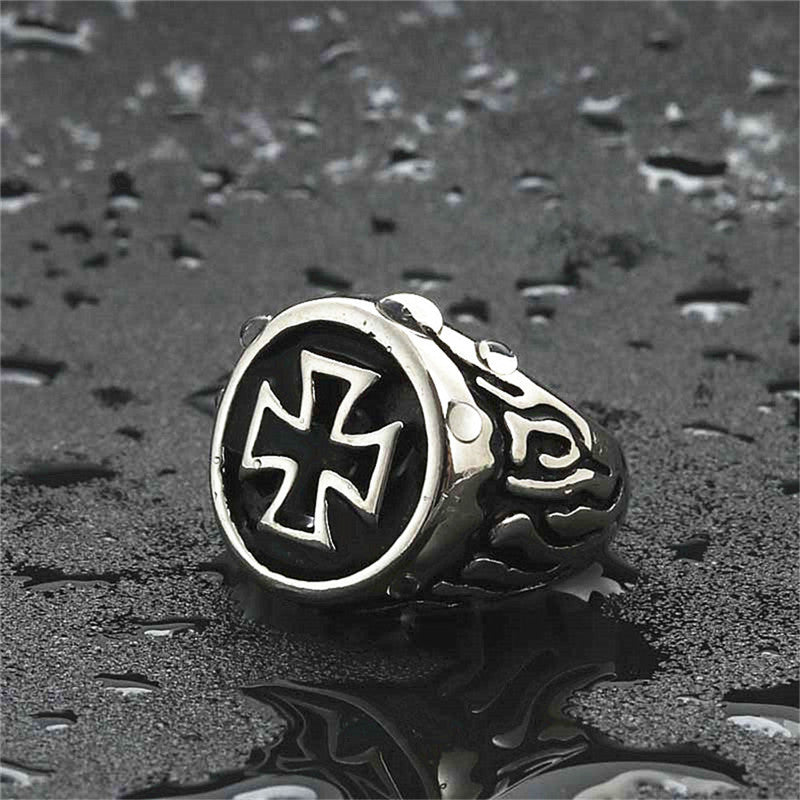 Charming Ring for Any Occasion