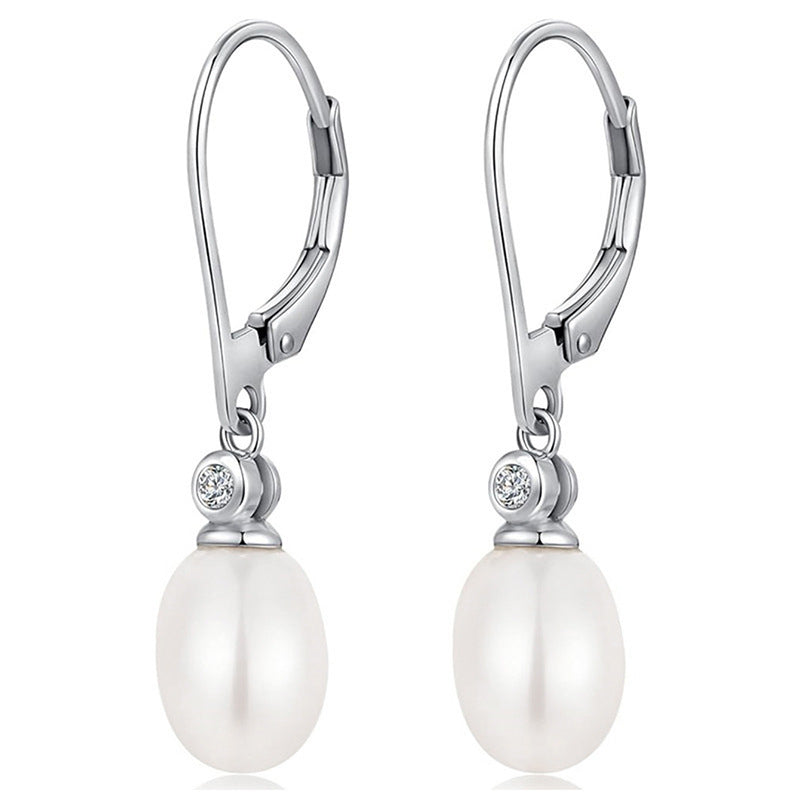 Beautiful Pearl Earring with Unique Style