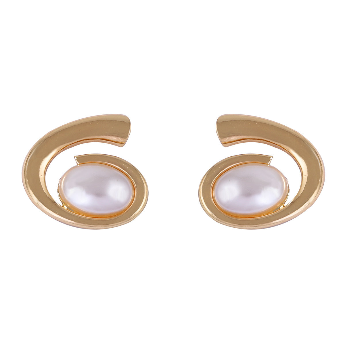 Romantic Pearl Earring for Special Moments