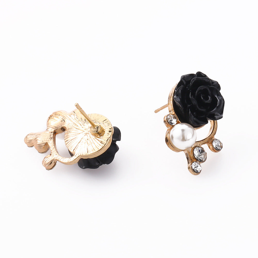 Delicate Artisan Pearl Earring