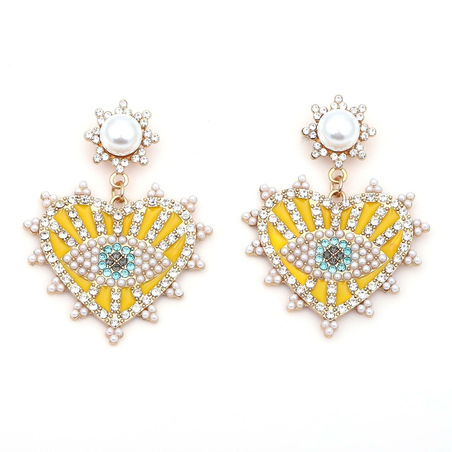 Classic Pearl Piece with Timeless Appeal