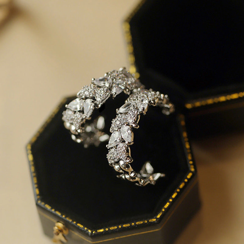 Romantic Earring for Special Moments