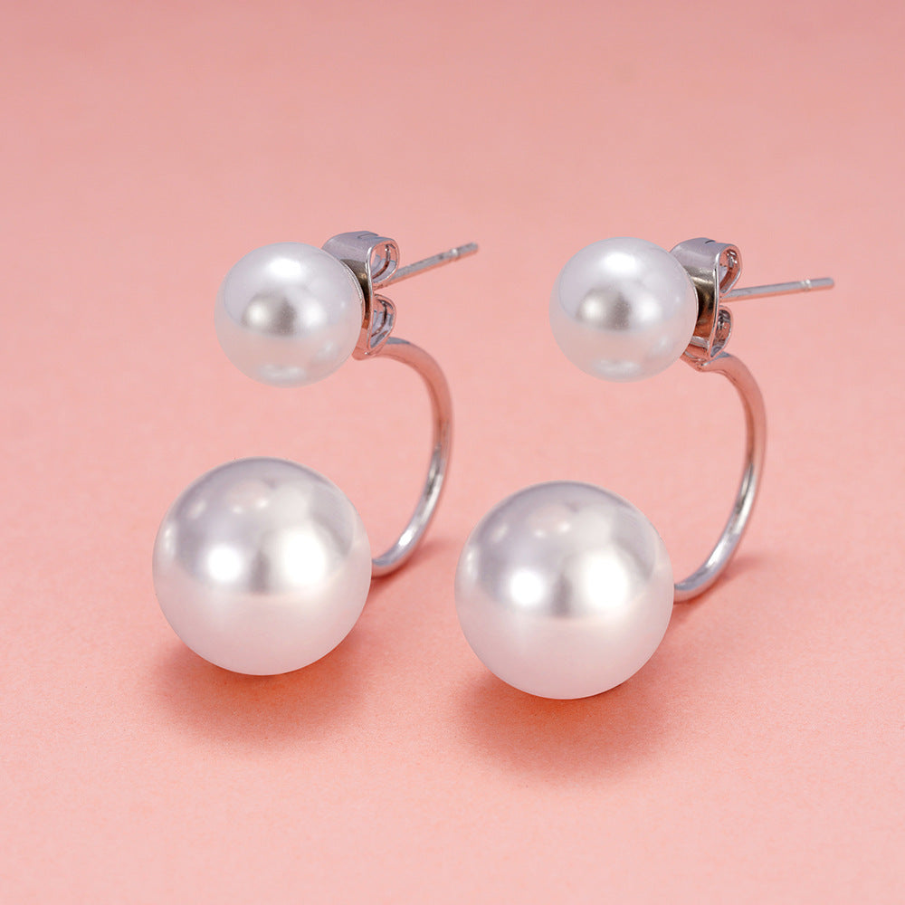 Beautiful Pearl Earring with Unique Style
