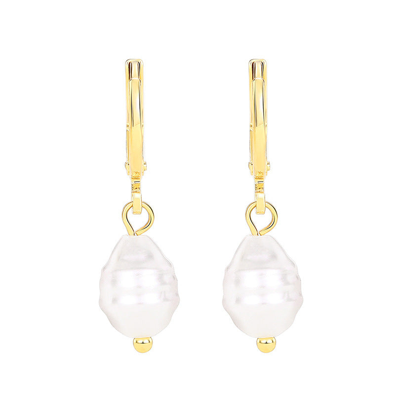Charming Pearl Earring for Any Occasion