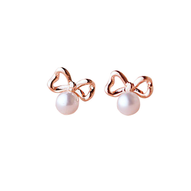 Beautiful Pearl Earring with Unique Style