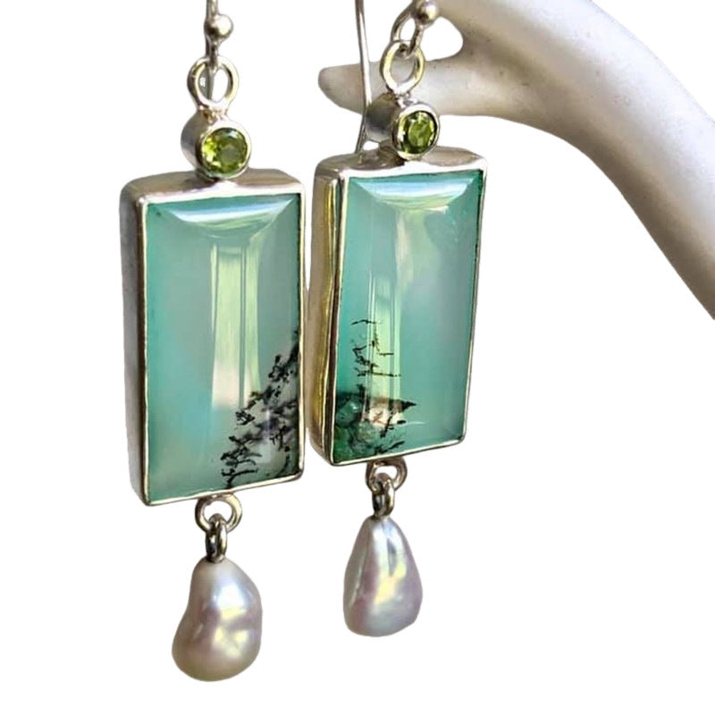 Charming Pearl Earring for Any Occasion