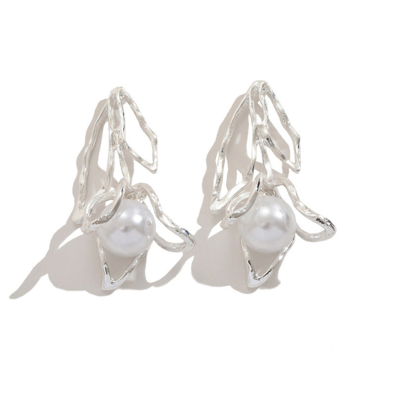 Stunning Pearl Earring for Daily Wear