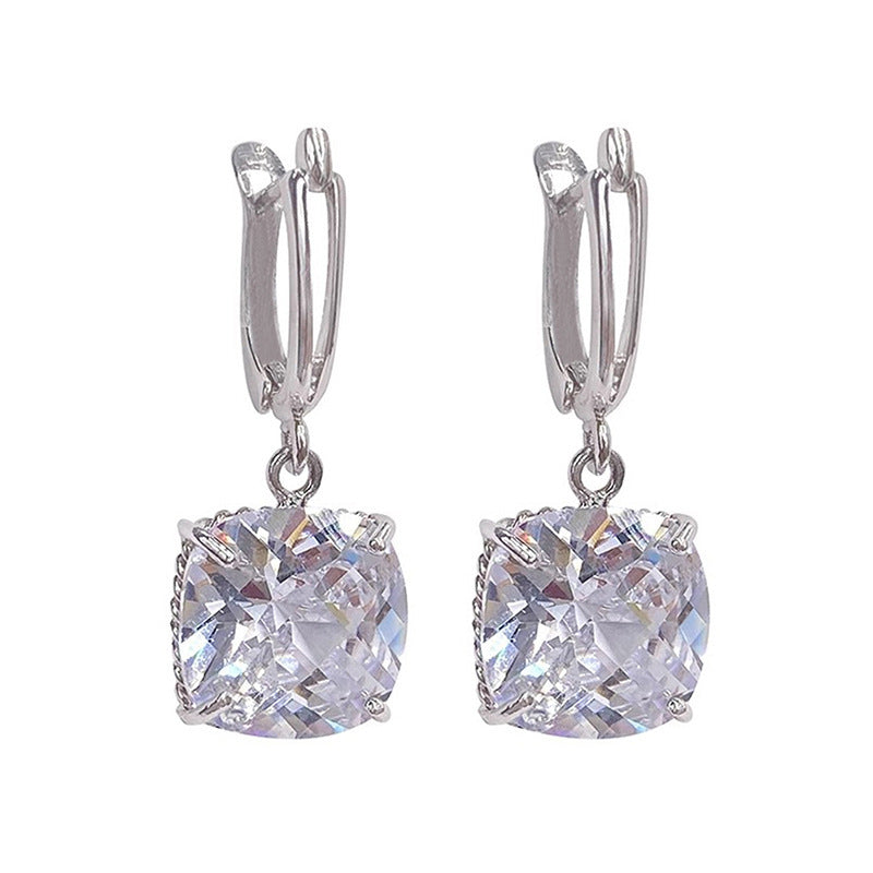 Elegant Earring for Every Occasion