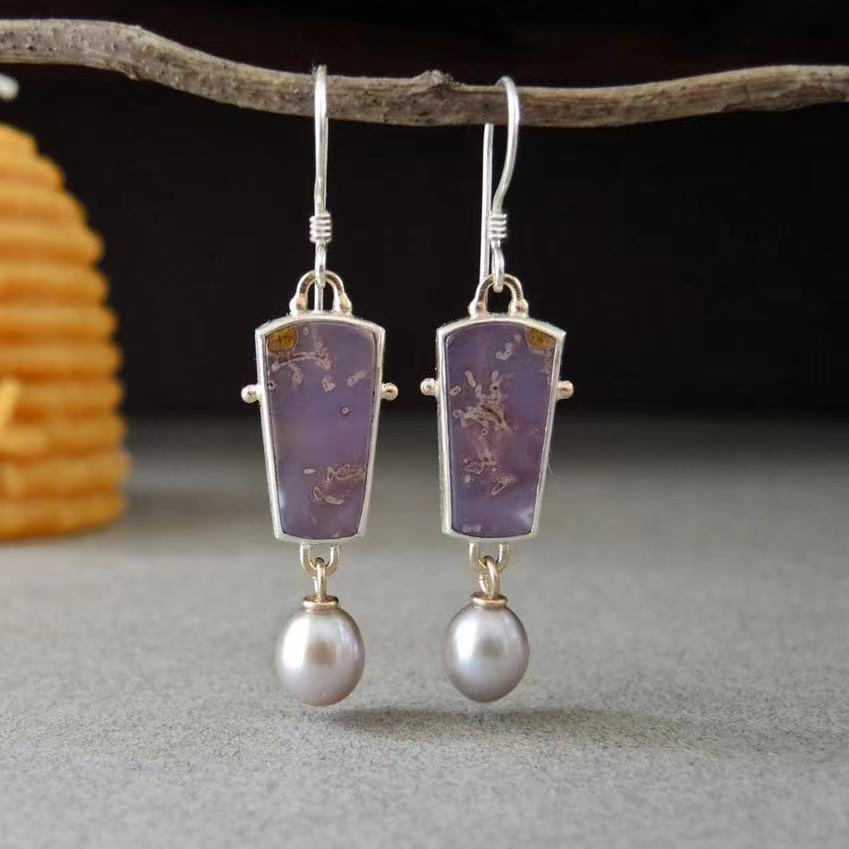 Romantic Pearl Earring for Special Moments