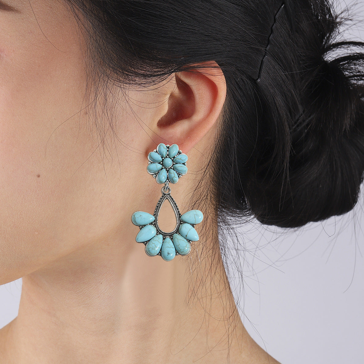 Charming Earring for Any Occasion