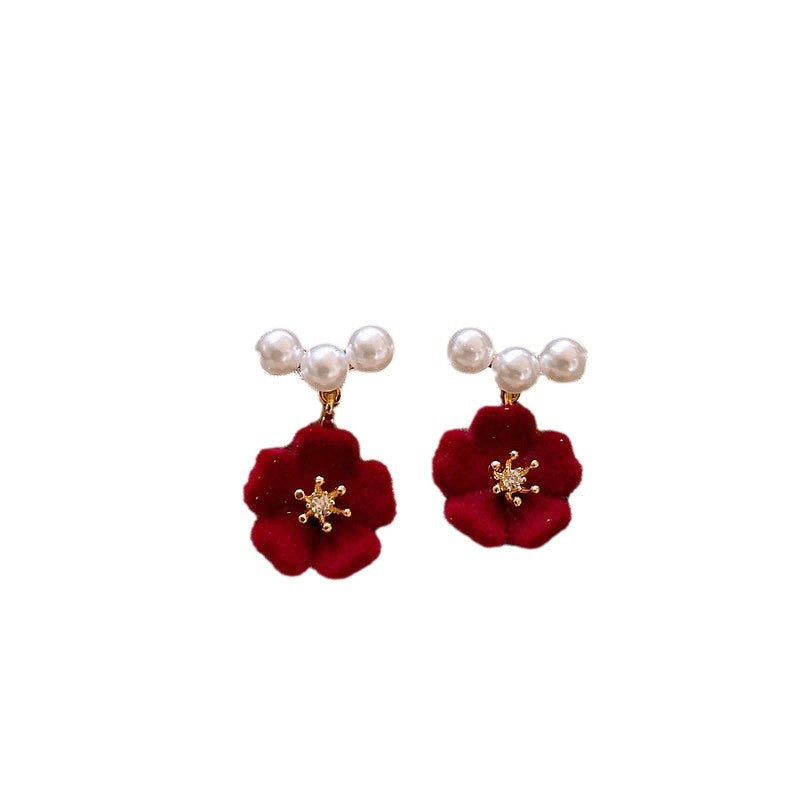 Delicate Artisan Pearl Piece