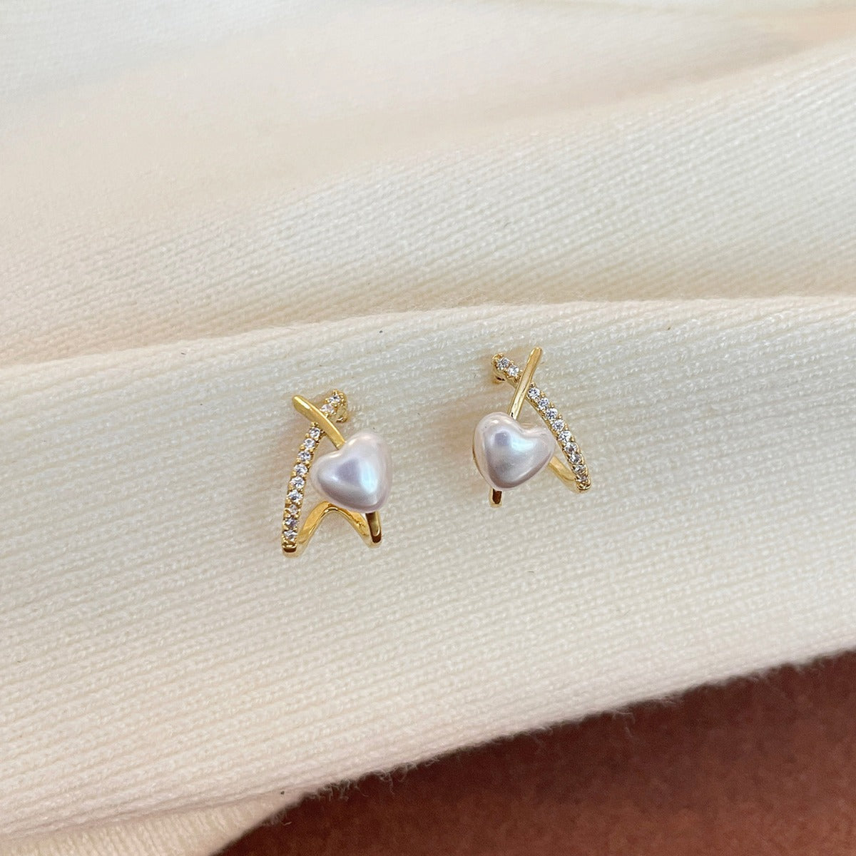 Romantic Pearl Earring for Special Moments