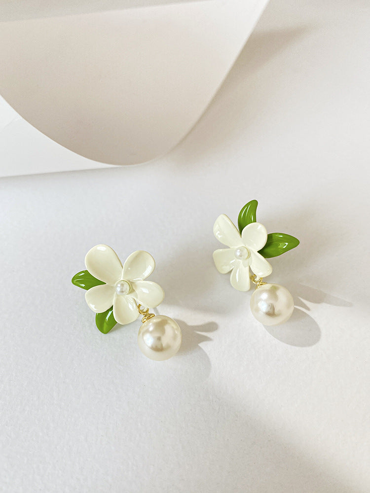 Elegant Pearl Earring for Every Occasion