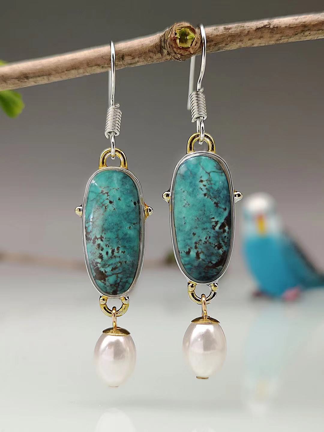 Stunning Pearl Earring for Daily Wear