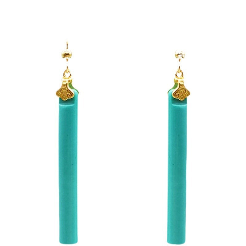 Beautiful Gold Earring with Unique Style