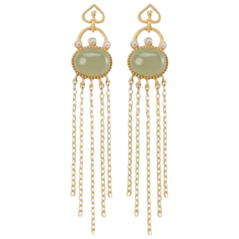 Romantic Gold Earring for Special Moments