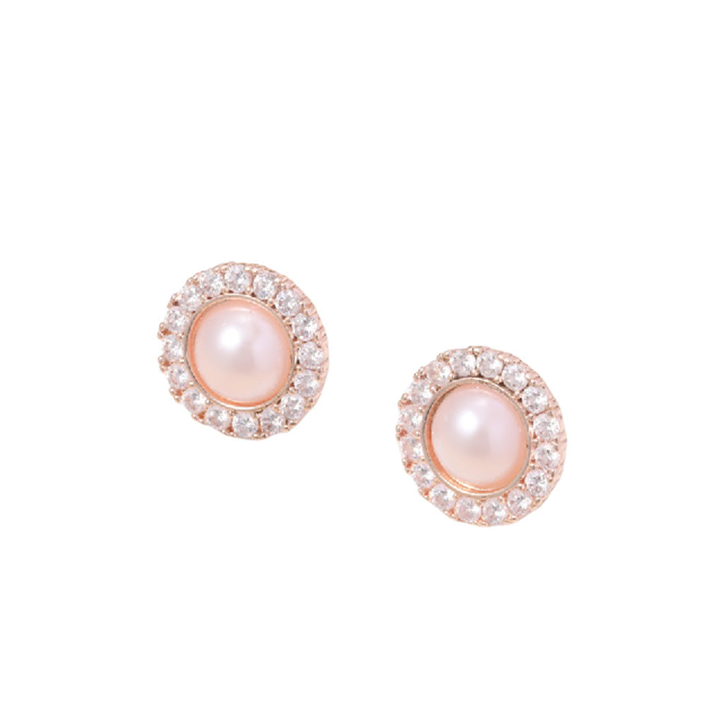 Beautiful Pearl Earring with Unique Style