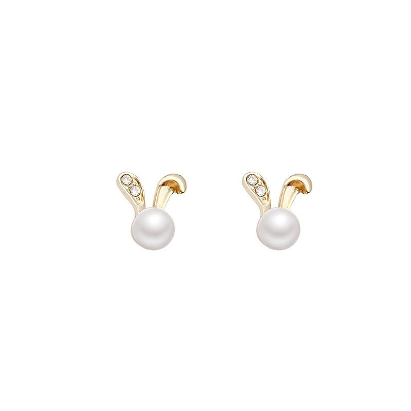 Stunning Pearl Earring for Daily Wear