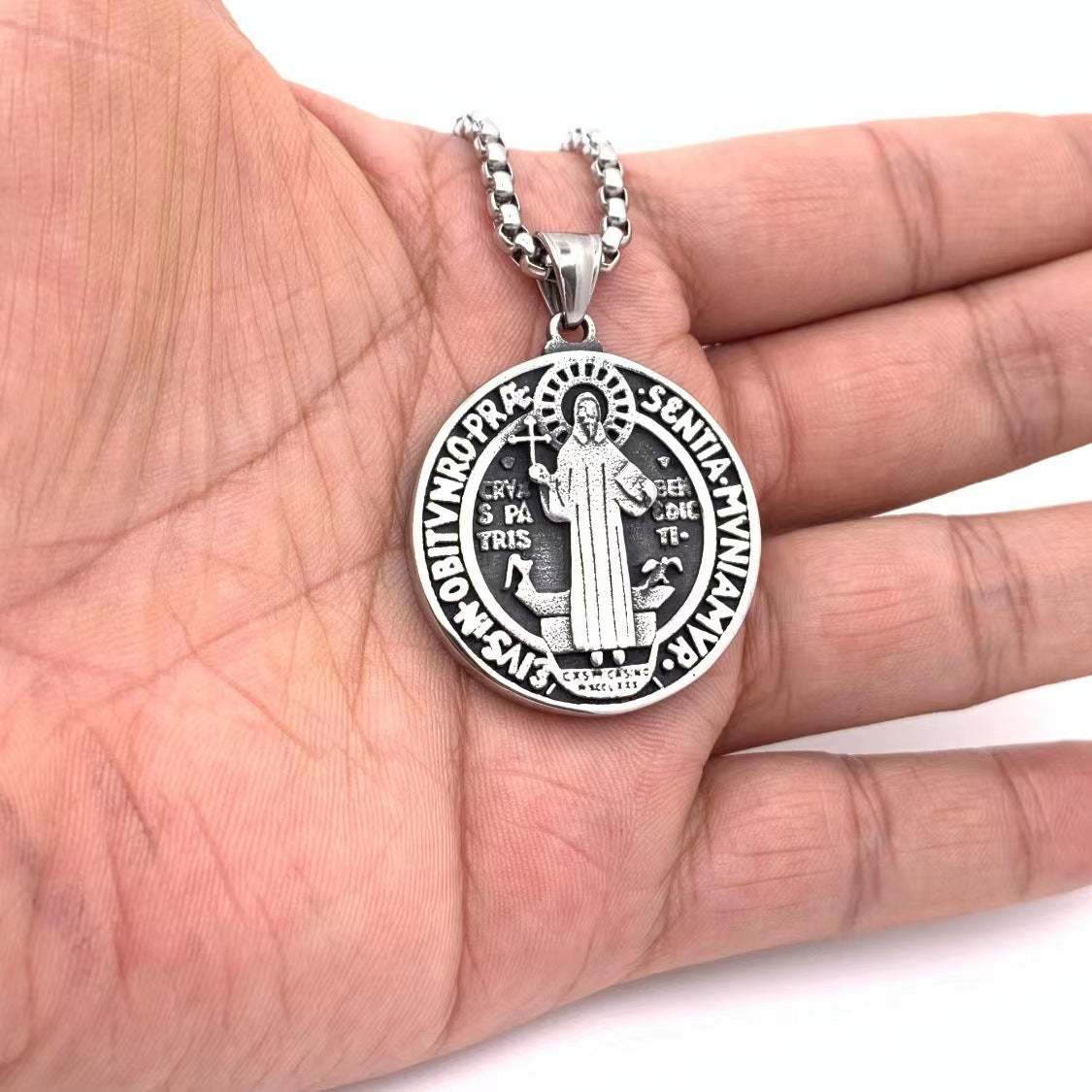 Romantic Necklace for Special Moments