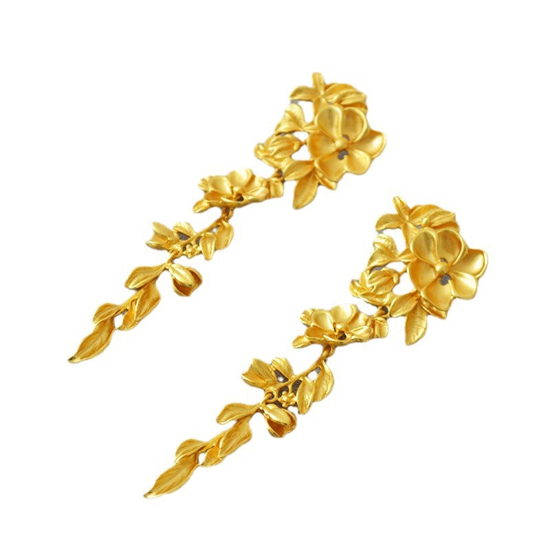 Beautiful Gold Earring with Unique Style