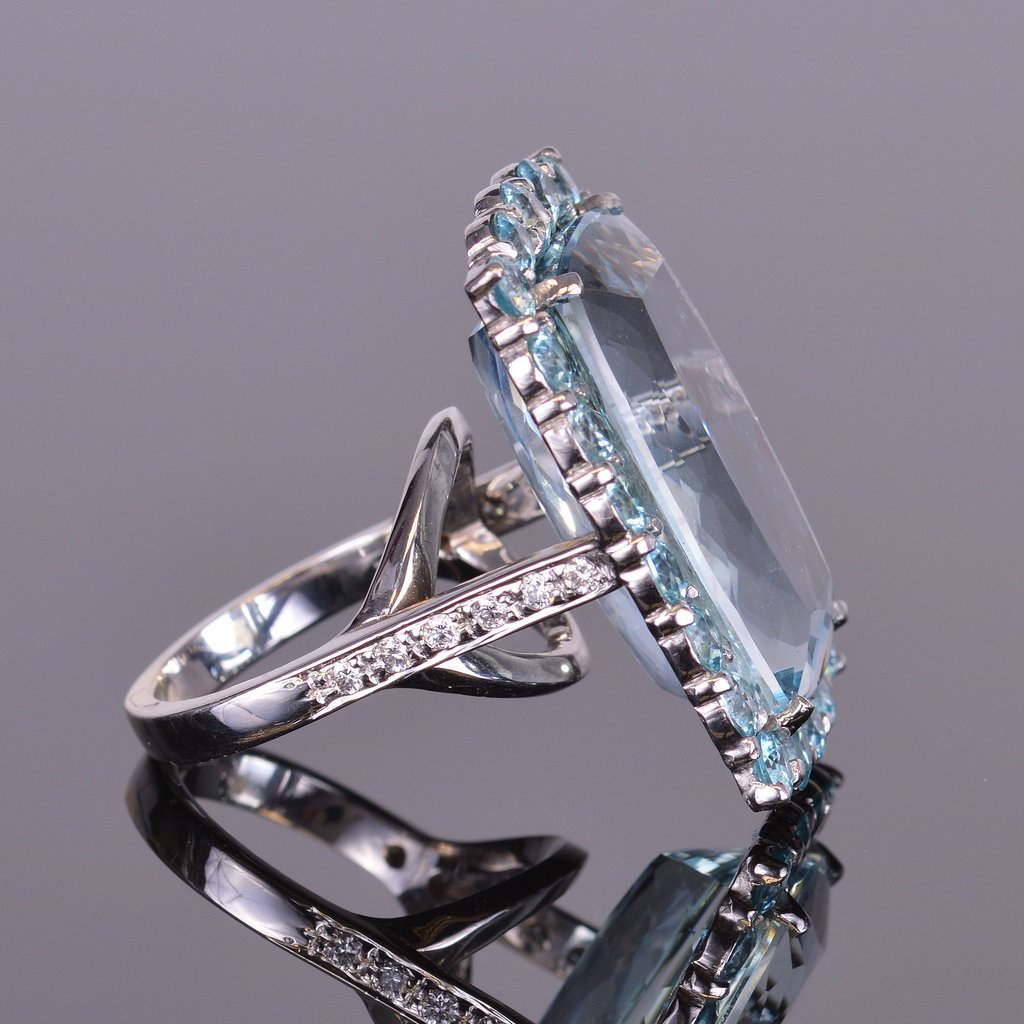 Charming Ring for Any Occasion