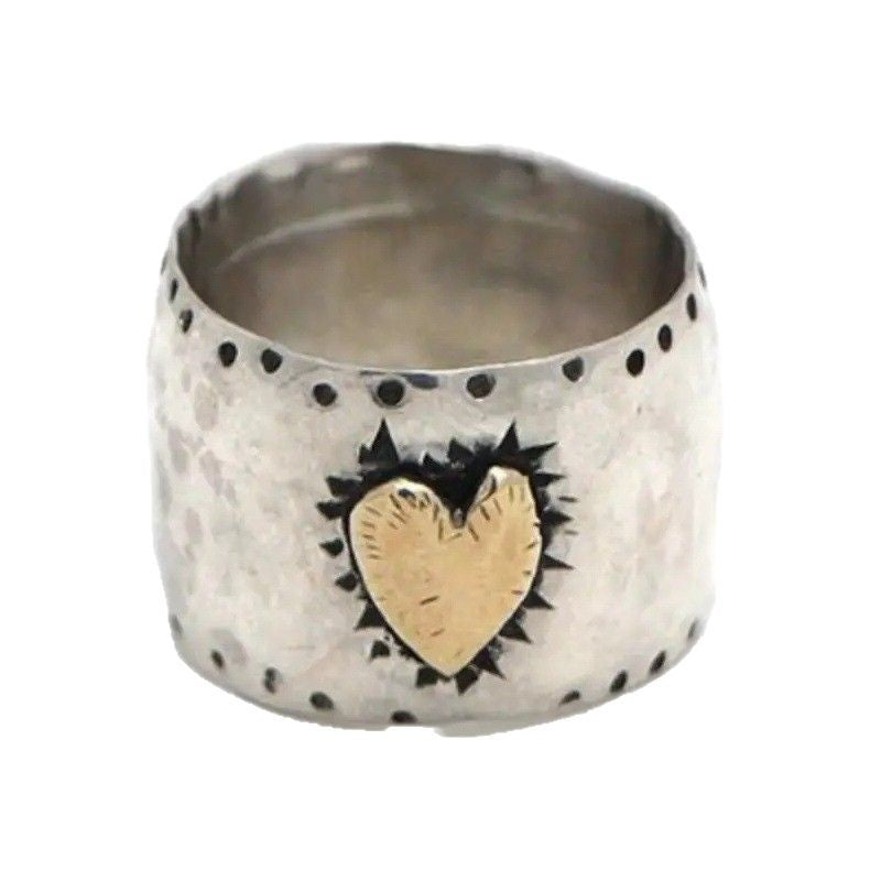 Classic Ring with Timeless Appeal