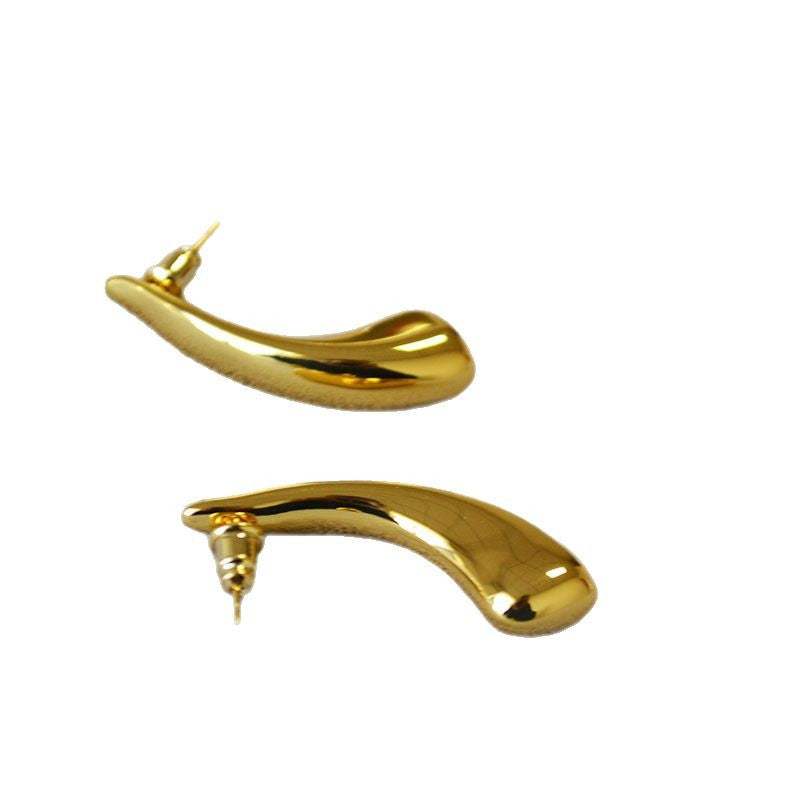 Beautiful Gold Earring with Unique Style