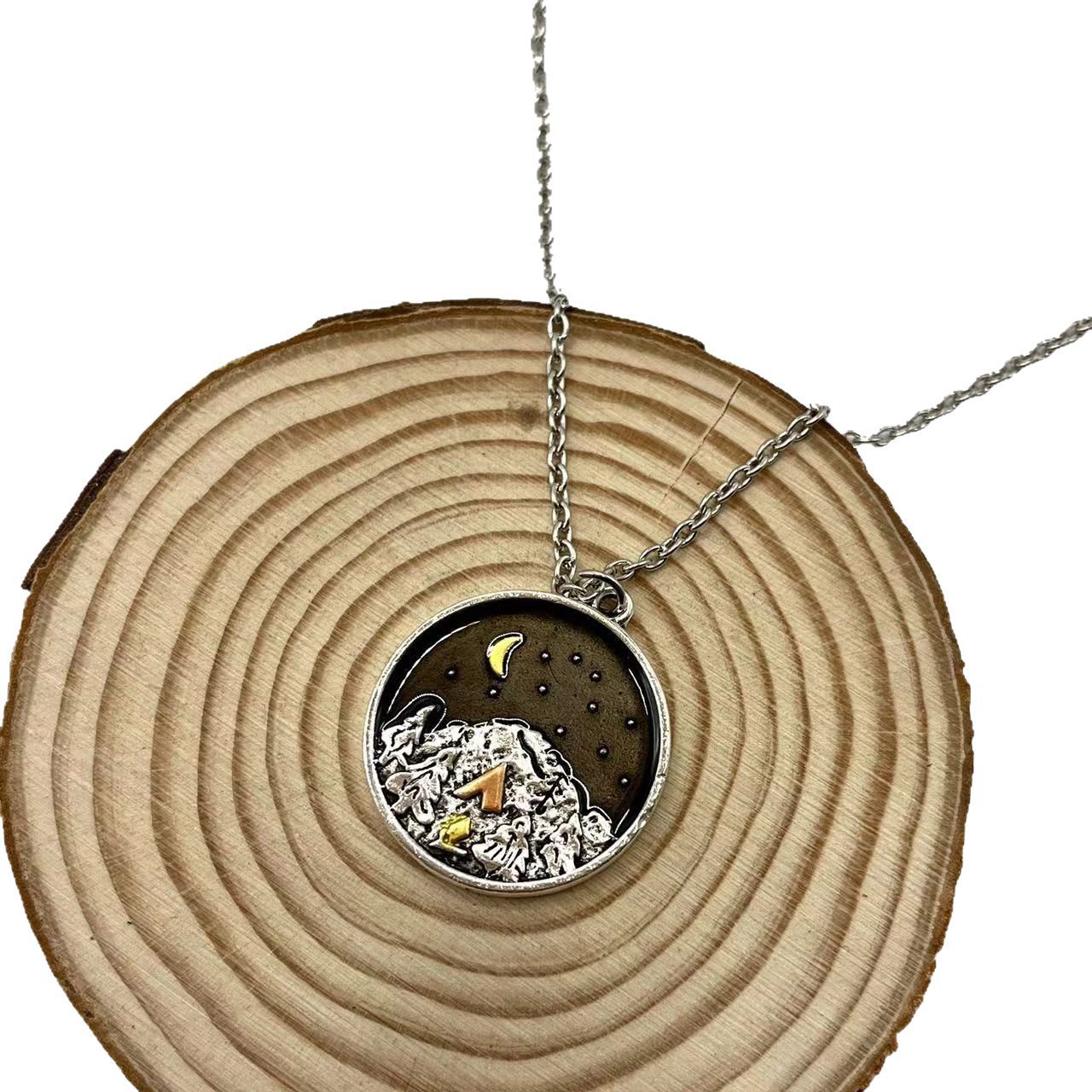 Stunning Necklace for Daily Wear